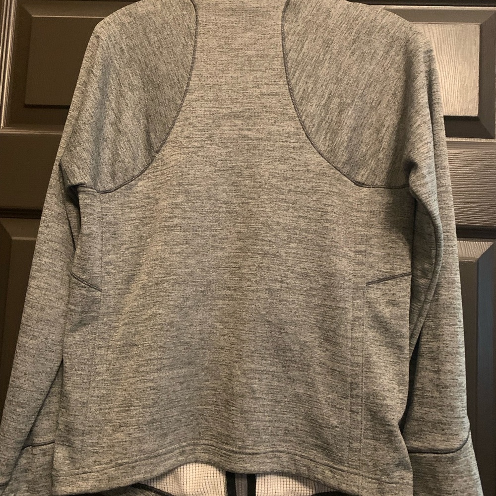 Women’s Reebok jacket - Picture 2 of 2